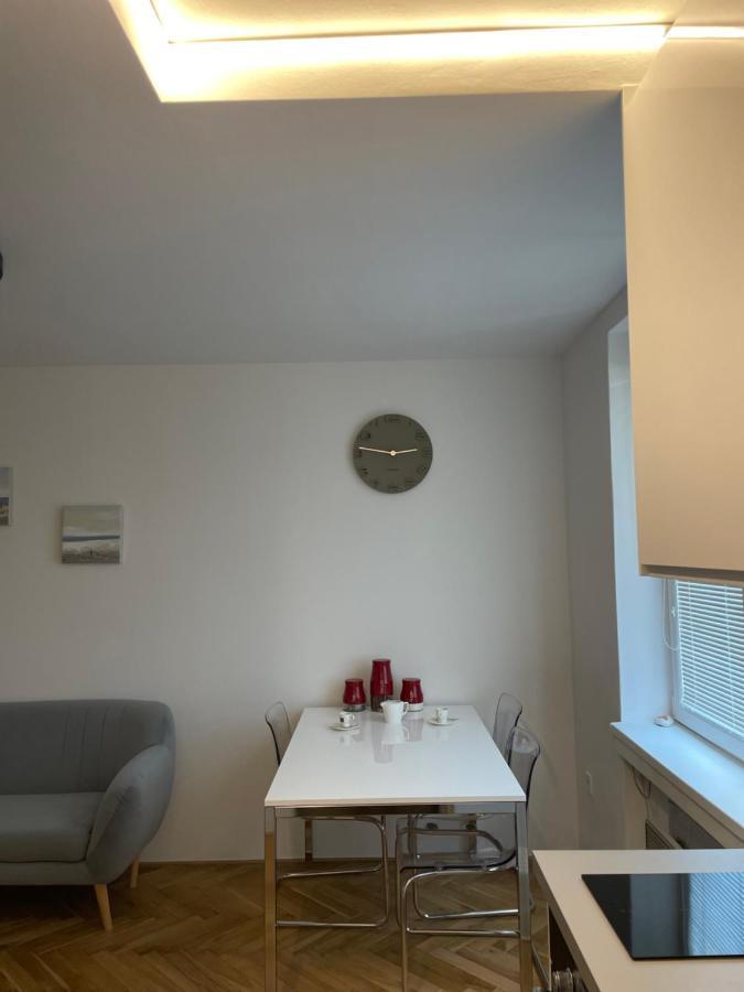 Apartmán V Krátké Kamenicky Senov Esterno foto