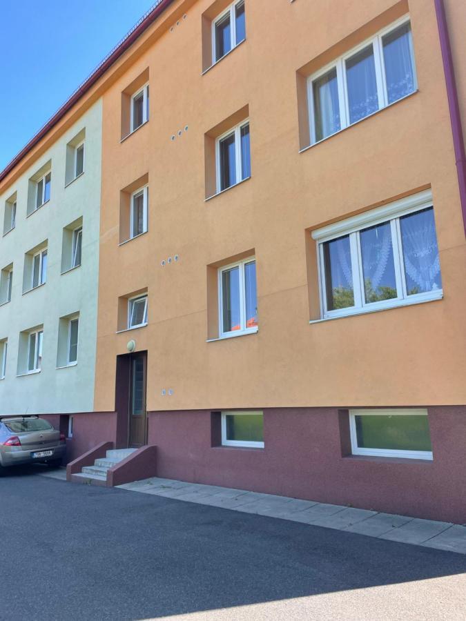 Apartmán V Krátké Kamenicky Senov Esterno foto