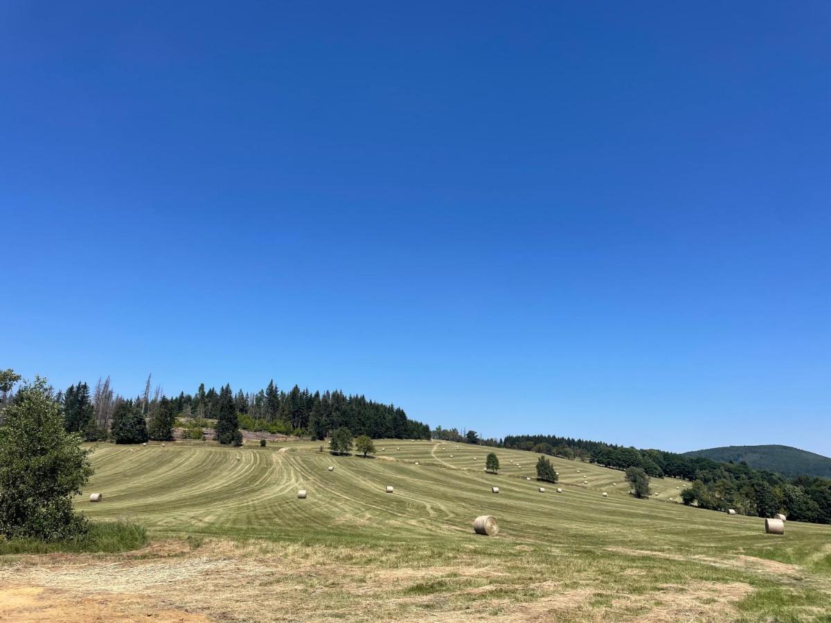Apartmán V Krátké Kamenicky Senov Esterno foto
