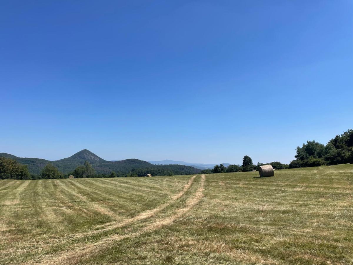 Apartmán V Krátké Kamenicky Senov Esterno foto